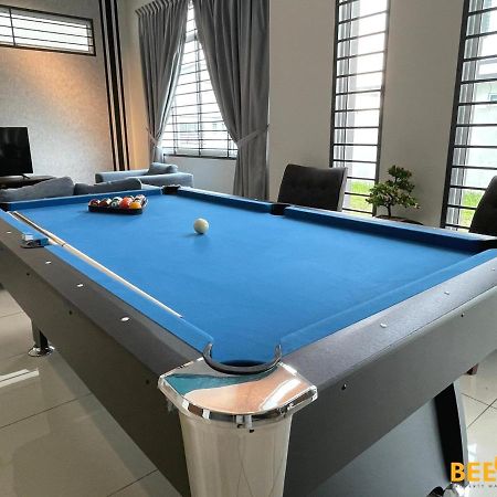 Desaru Arcadia Villa With Pool Table, Outdoor Bbq, Indoor Steamboat By Beestay Kangkar Chemaran Kültér fotó